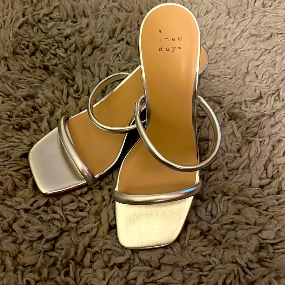 A new day sandal heels size 7